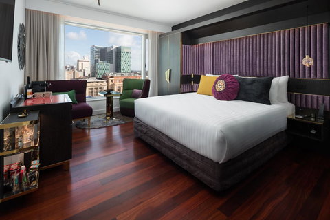 QT Perth - VIC Tourism 1