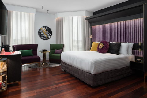 QT Perth - VIC Tourism 25