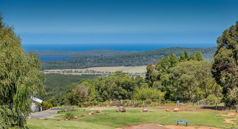 Chimes Spa Retreat - VIC Tourism 19