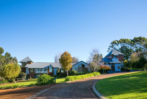 Chimes Spa Retreat - VIC Tourism 30