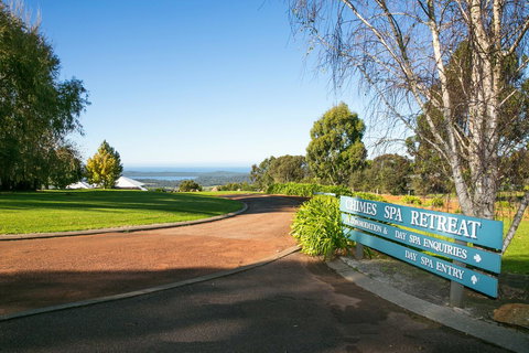 Chimes Spa Retreat - VIC Tourism 29