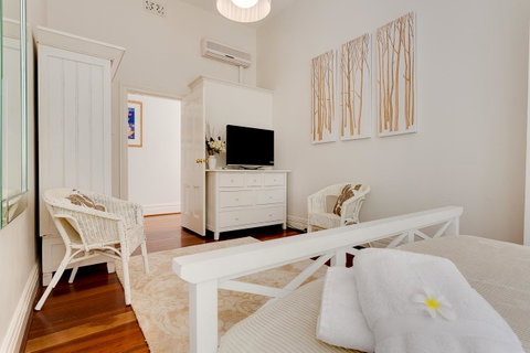 Cottesloe Beach House I - VIC Tourism 13
