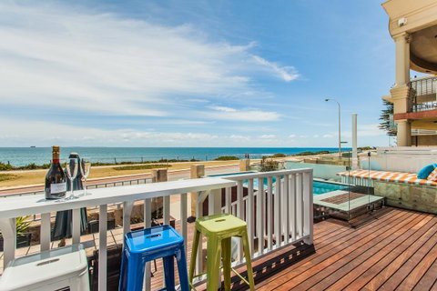 Cottesloe Beach House I - VIC Tourism 11