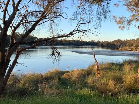 Ascot Comfort - VIC Tourism 21
