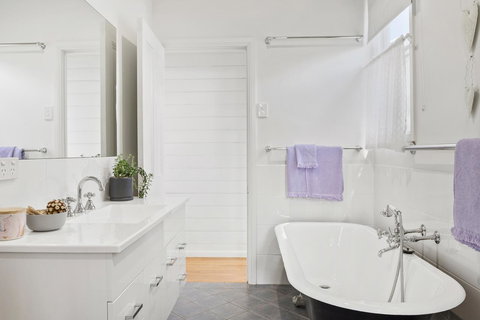 Lavender Cottage - VIC Tourism 15