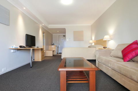 Dog Rock Motel - VIC Tourism 33