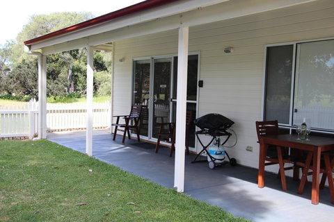 Sapphire Chalets, Augusta - VIC Tourism 4