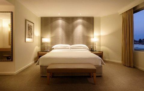 Residence On Langley Park - VIC Tourism 8