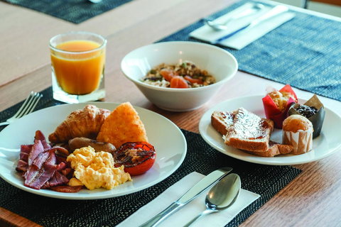 Crowne Plaza Perth, An IHG Hotel - VIC Tourism 4