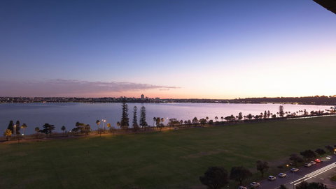 Crowne Plaza Perth, An IHG Hotel - VIC Tourism 1