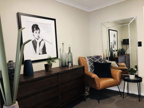 West Beach Lagoon 220 Stylish And Cozy - VIC Tourism 12
