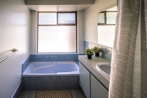 Yanchep Beach Retreat - VIC Tourism 41