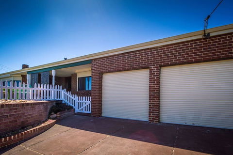 Yanchep Beach Retreat - VIC Tourism 28