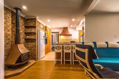 Yanchep Beach Retreat - VIC Tourism 34