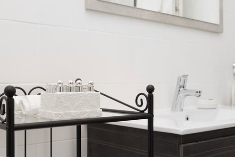 Blue Door Apartments - VIC Tourism 4