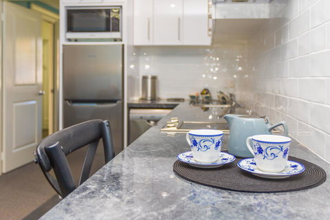 Blue Door Apartments - VIC Tourism 16