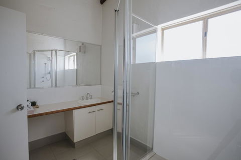 Canal Rocks Beachfront Apartments - VIC Tourism 13