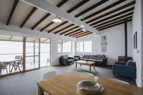 Canal Rocks Beachfront Apartments - VIC Tourism 24