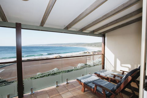 Canal Rocks Beachfront Apartments - VIC Tourism 18