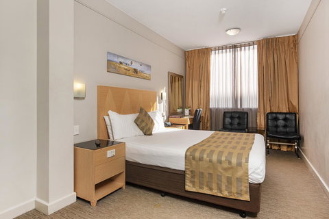 Quality Hotel Ambassador Perth - VIC Tourism 21