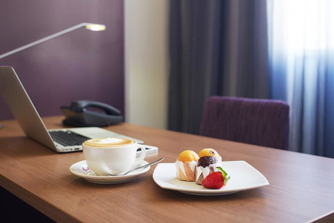 Quality Hotel Ambassador Perth - VIC Tourism 11