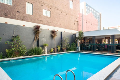 Seasons Of Perth - VIC Tourism 18