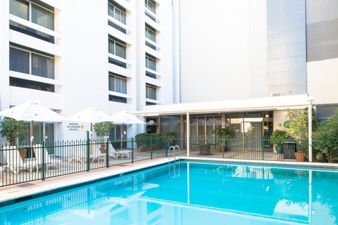 Seasons Of Perth - VIC Tourism 16