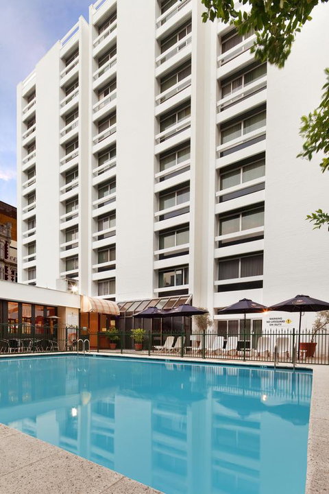 Seasons Of Perth - VIC Tourism 32