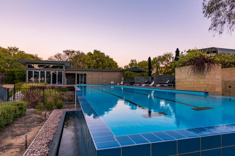 Aqua Resort Busselton - VIC Tourism 0