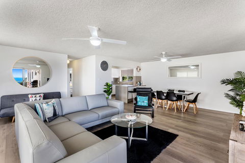 Laman Lodge, Unit 2, 15 Laman Street - VIC Tourism 3