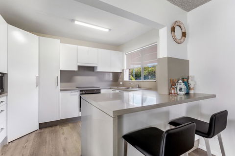 Laman Lodge, Unit 2, 15 Laman Street - VIC Tourism 6