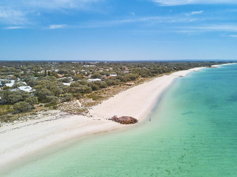 Cape View Beach Resort - VIC Tourism 9