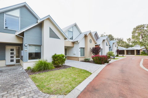 Cape View Beach Resort - VIC Tourism 3