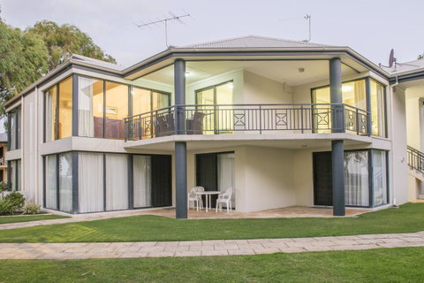 Cape View Beach Resort - VIC Tourism 23