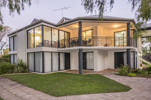 Cape View Beach Resort - VIC Tourism 28