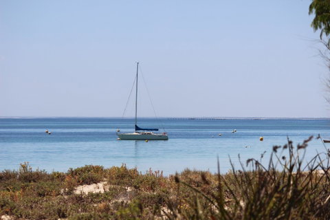 Cape View Beach Resort - VIC Tourism 12