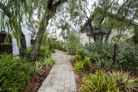 Cape View Beach Resort - VIC Tourism 44