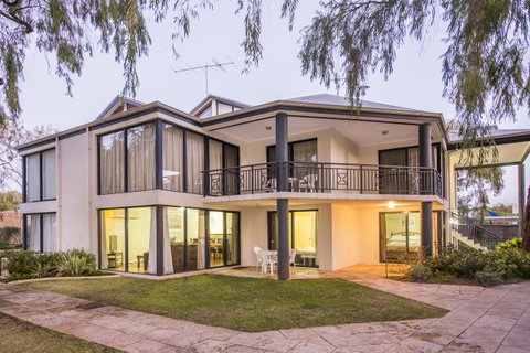 Cape View Beach Resort - VIC Tourism 21