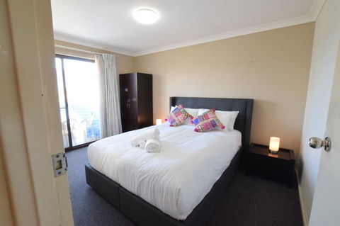 West Beach Lagoon 123 - Location & Views!!! - VIC Tourism 3