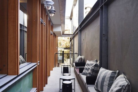 Alex Hotel - VIC Tourism 24