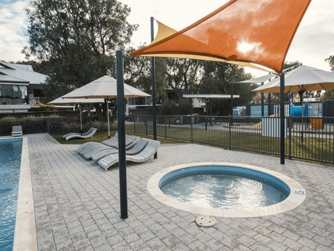 FortyOne - Oceanside Retreat Busselton - VIC Tourism 13