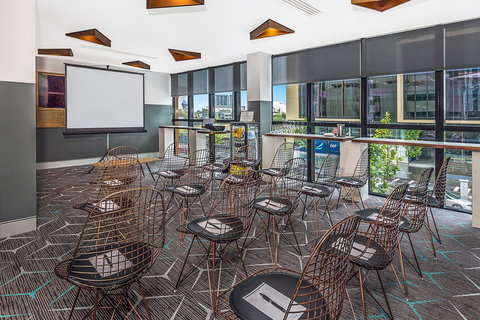 Rydges Perth Kings Square - VIC Tourism 16