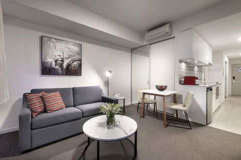 Ramada By Wyndham VetroBlu Scarborough Beach - VIC Tourism 11