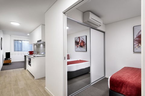 Ramada By Wyndham VetroBlu Scarborough Beach - VIC Tourism 13
