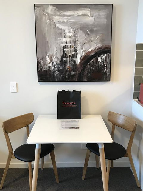 Ramada By Wyndham VetroBlu Scarborough Beach - VIC Tourism 1