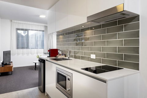Ramada By Wyndham VetroBlu Scarborough Beach - VIC Tourism 12