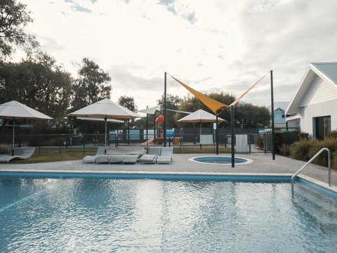 FortyThree - Oceanside Retreat Busselton - VIC Tourism 25