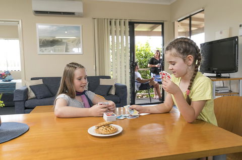 Amalfi Resort - VIC Tourism 16