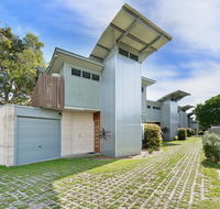 Sun Worship Eco Villas - VIC Tourism