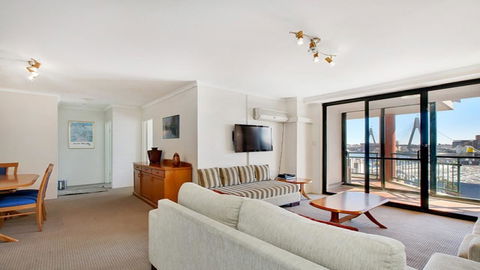 Darling Harbor Apartment - VIC Tourism 1